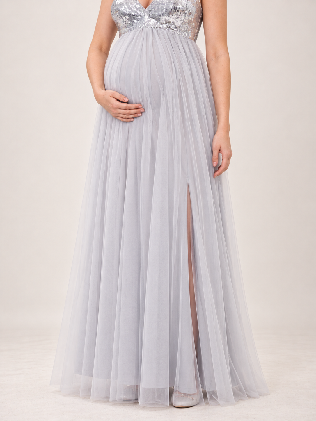 Solenne Gray maternity dress — skirt and hem detail