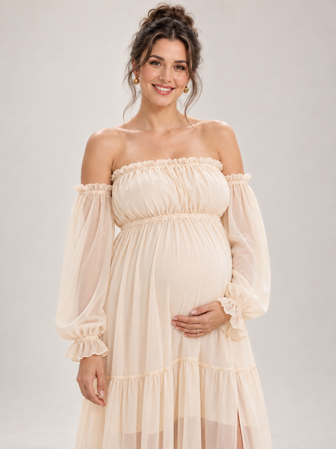 Evelisse Apricot maternity dress, neckline and bodice detail