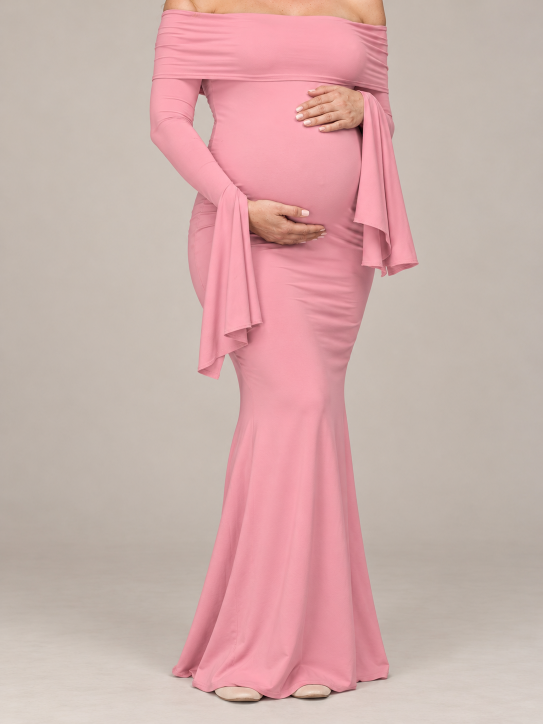 Arabella Rose maternity dress — close-up of hands resting on the bump